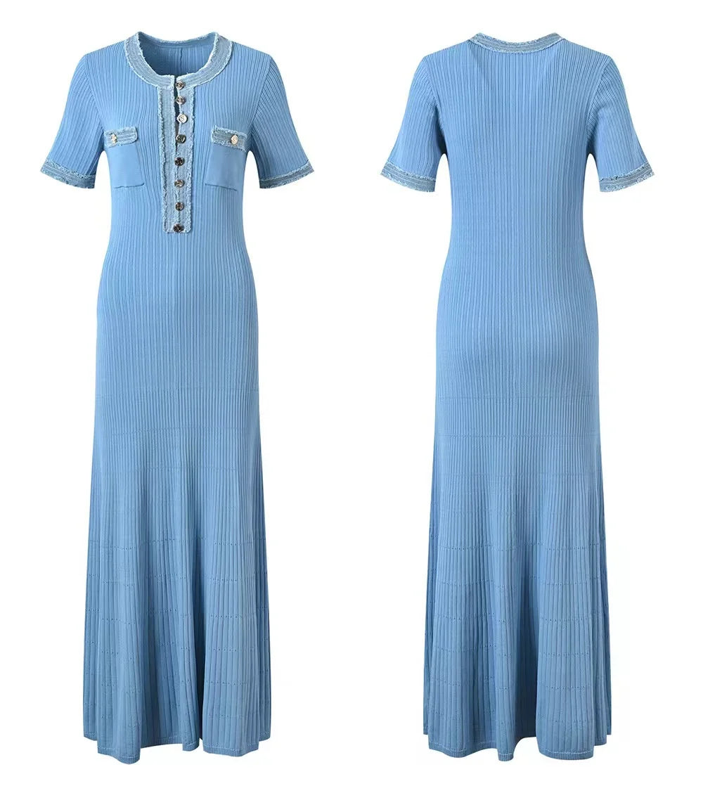 Chic O‑Neck Knit Bodycon Dress with Metal Buttons