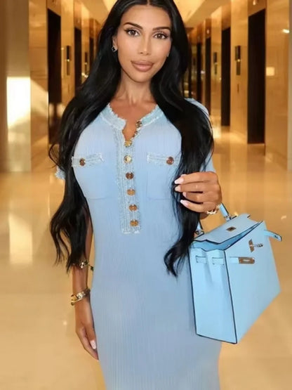 Chic O‑Neck Knit Bodycon Dress with Metal Buttons