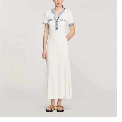 Chic O‑Neck Knit Bodycon Dress with Metal Buttons
